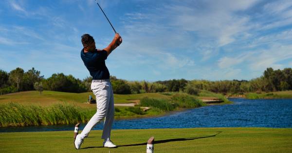 **Algarve's Hidden Gem: Golf & Tranquility Collide at Domes Lake**