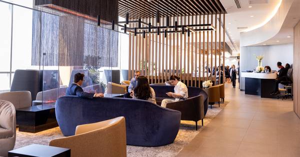 **American Airlines Elevates CLT Experience with New Lounges**