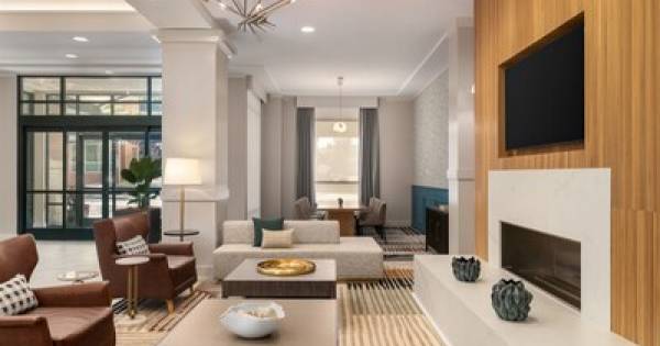 **Arlington's Hilton Garden Inn Gets a Major Makeover, Introducing a New MEE Hotel Experience**