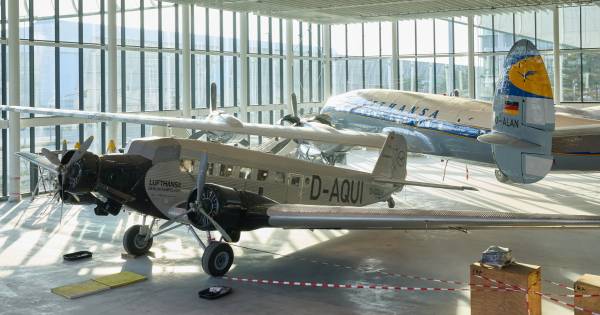 **Aviation History Flies Again: Lufthansa Revives Iconic Ju 52 and Super Star Aircraft**