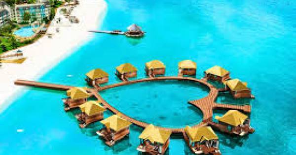 **Beyond Romance: Luxury Resorts Redefine the Modern Honeymoon**