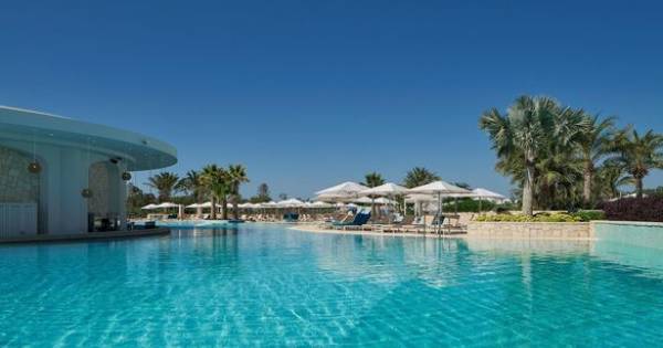 Cyprus's New Playground: Vegas Glamour, European Ease.