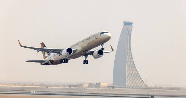 **Etihad Soars to Historic Nine-Month Profit, Fueling Future Growth**