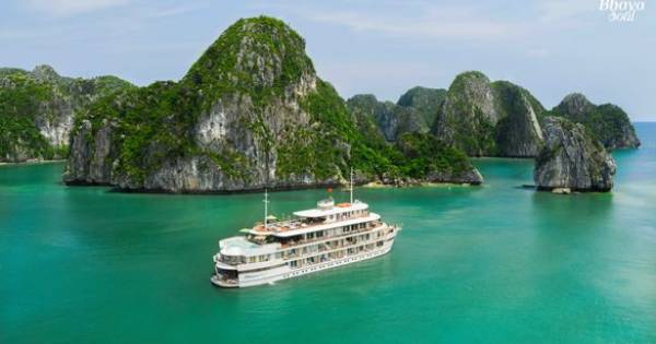 **Ha Long Bay Holiday Escape: Up to 18% Off with Bhaya Cruises' Festive Deal**
