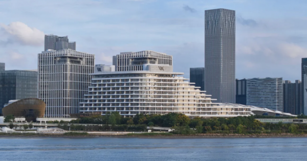**Hilton's China Ambition: A Billion-Dollar Expansion and What It Means for Travelers**