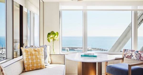 **Hotel Arts Barcelona: A Futuristic Vision for Luxury and Sustainability**