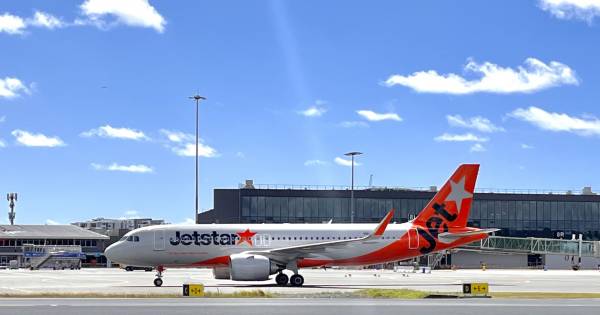 **Jetstar & Qantas: Double the Points, Double the Perks for Frequent Flyers**