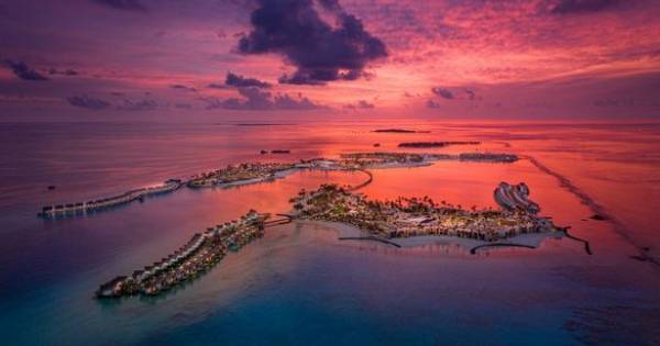 **Maldives Pioneers Eco-Luxury: A Blueprint for Sustainable Island Tourism**