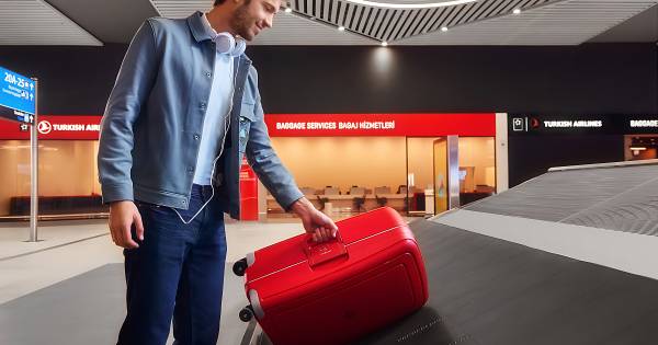 **Never Lose Your Luggage Again: Turkish Airlines & Samsung Unveil Smart Tracking Revolution**