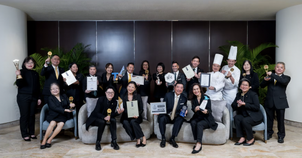 Pan Pacific Singapore: 52 Reasons to Celebrate a Year of Excellence