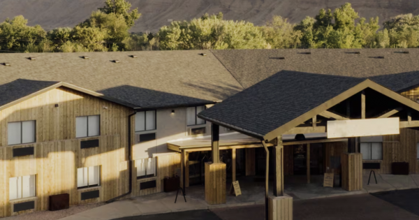 **Red Rock Retreat: Hilton's Outset Collection Launches in Moab for the Modern Explorer**