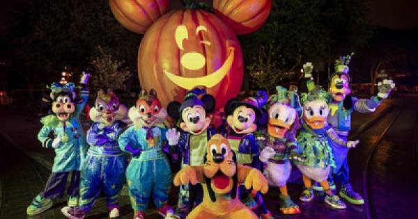 **Spooktacular Season Ahead: Disneyland Embraces Fall with Halloween Magic and Festive Cheer**