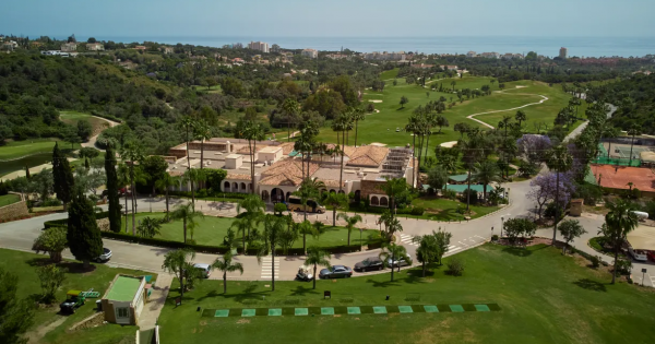 **Waldorf Astoria Sets Sights on Spanish Coast: A New Luxury Destination Emerges in Malaga**