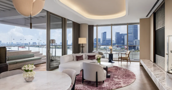 **Waldorf Astoria Shanghai Qiantan: A New Era of Luxury on Shanghai's Horizon**